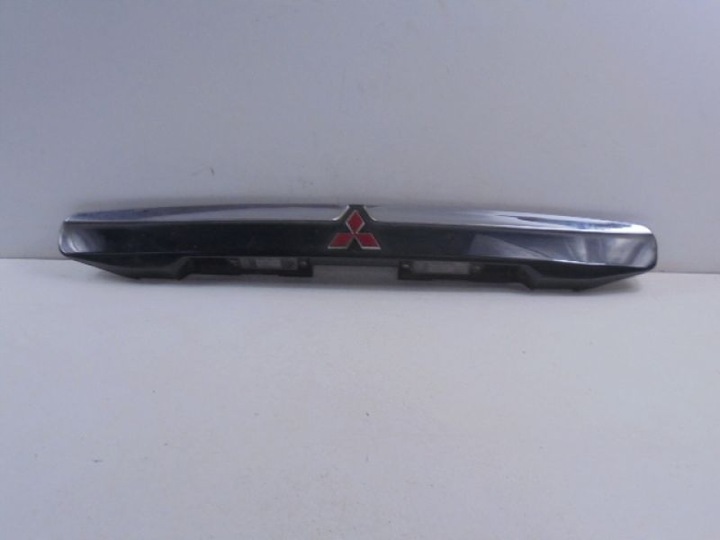 фото №12, Mitsubishi space star i накладка планка крышки зад