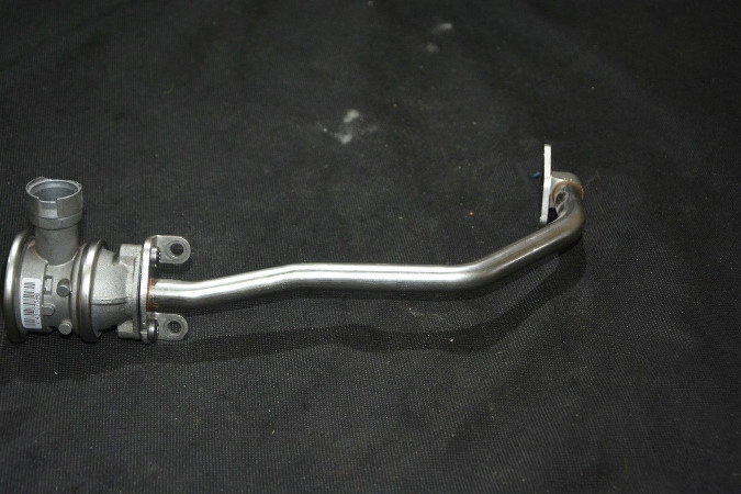 фото №1, Клапан комбинированный audi a8 d4 w12 6.3fsi 07p131101a