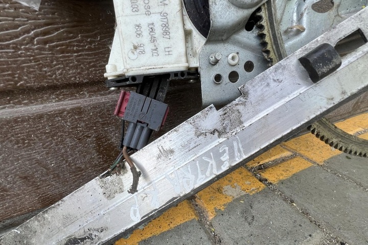 фото №7, Підйомник вікна лівих передніх двері opel vectra c 9178987 2006