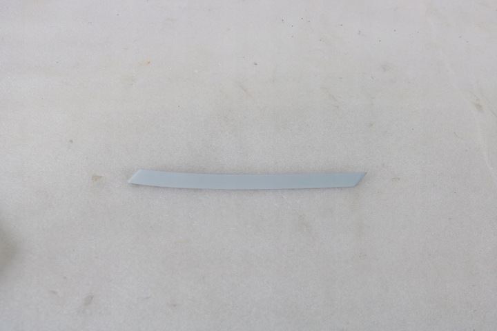 фото №1, Audi a1 8x0 планка крила права зад 8x3853378a