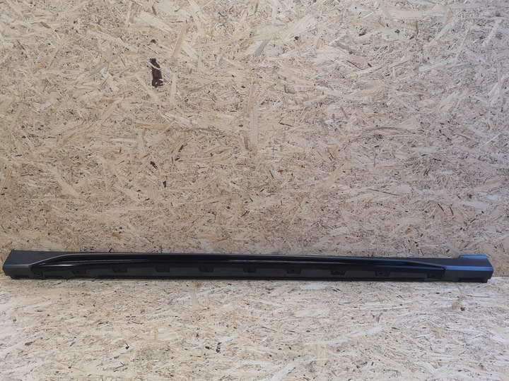 фото №1, Audi rs3 8y планка пороговая правая lz7s bdb