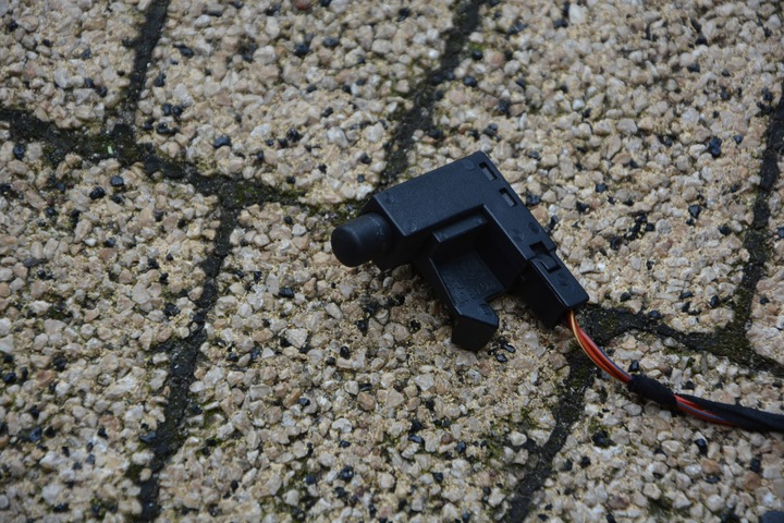 фото №7, Датчик гальма ручного vw sharan 1j0947561