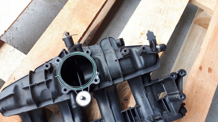 фото №9, A4 b7 b6 коллектор всасывающий 06f133201p 2.0 tfsi a6 c6