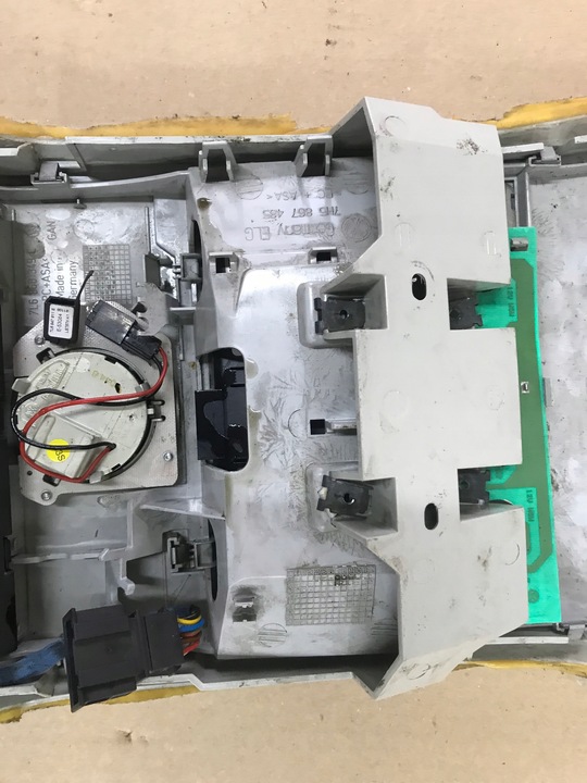 фото №14, Освітлення лампа стеля vw transporter t5 7h5867485