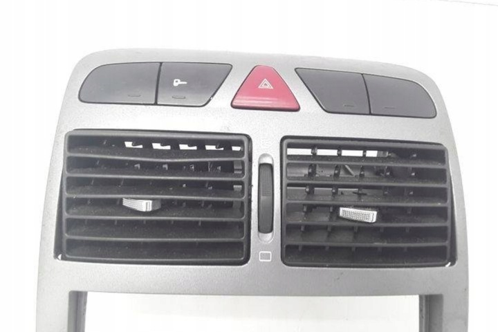 фото №9, Забірник  повітря консолі peugeot 307 break 3e 9634505077 1.6l бензин 80kw