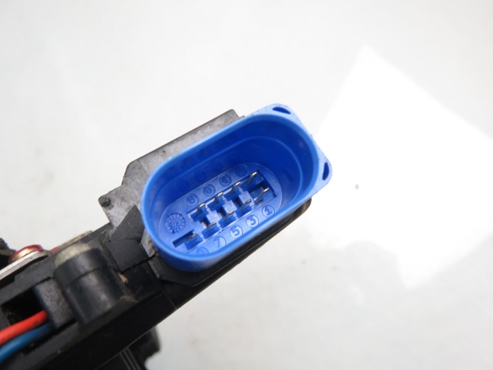 фото №8, Замок ліве передній audi a8 d3 4e8 4e1837015 9 pin