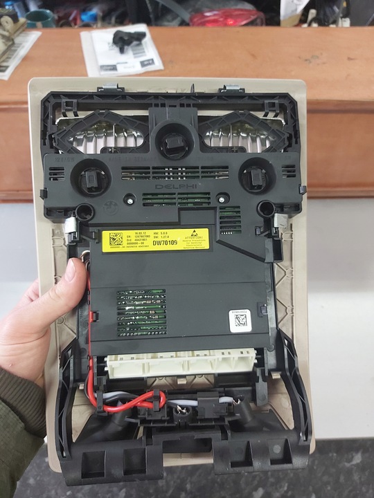 фото №5, Лампа стеля освітлення кабіни f10 f11 оригінал