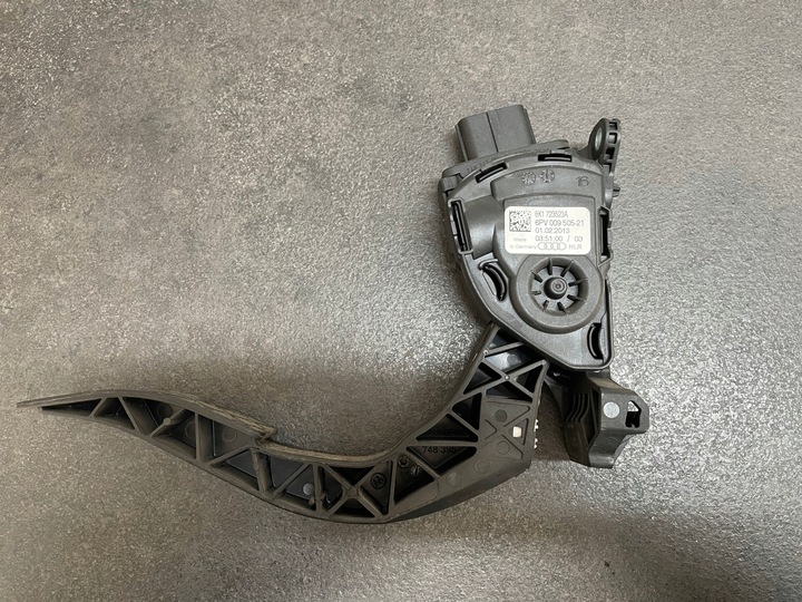 фото №1, 8k1723523a педаль газа audi a7 a6 a8 a5 a4