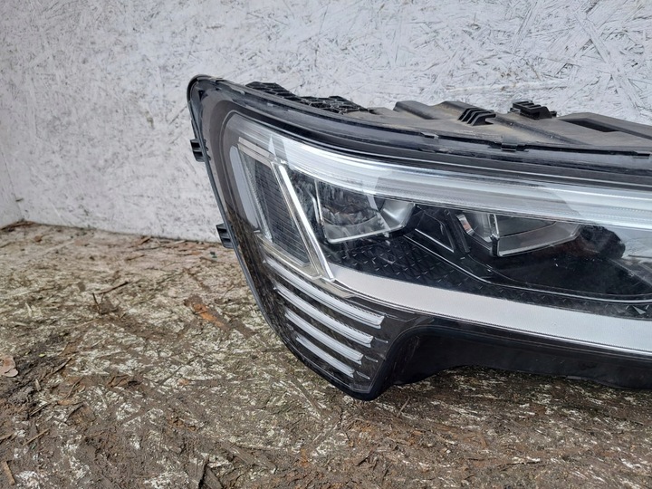 фото №9, Audi q8 e tron 4ke941039 4ke941040 правая лампа левая