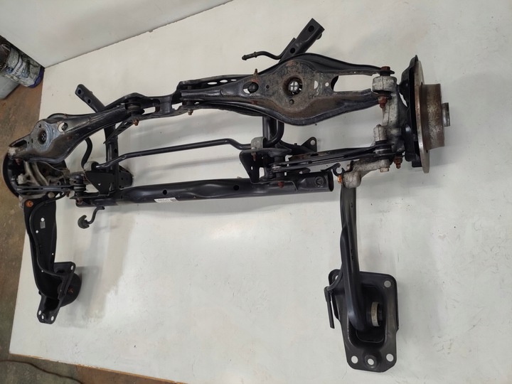 фото №10, Vw touran 5t iii балка підрамник зад підвішування важіль 5qa505315c 5q0505323d