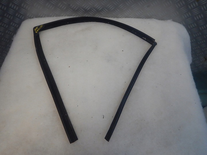 фото №1, Skoda fabia i vrs rs права прокладка двері зад