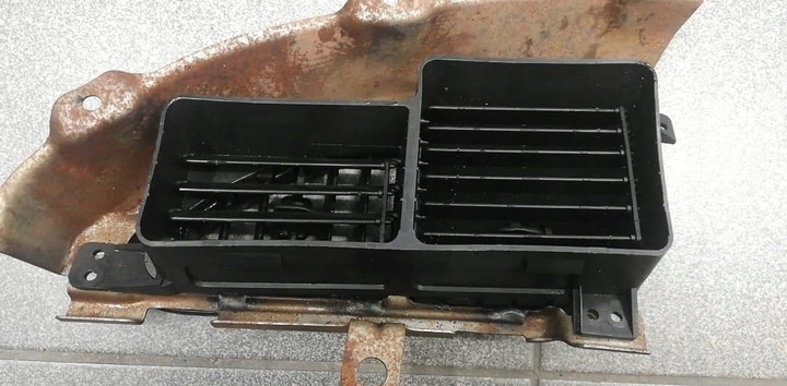 фото №5, Suzuki baleno решітка повітропровід середня 73611-60g1