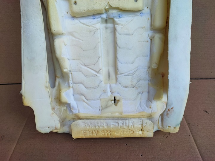 фото №10, Kuga mk2 спинка сидіння лівий перед губка лівого