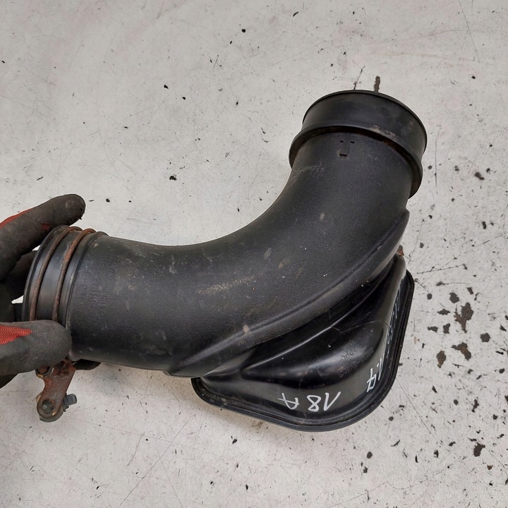 фото №11, Hyundai ix35 1,7crdi 2013 труба шланг повітря 28192-2y300 з нового автомобіль