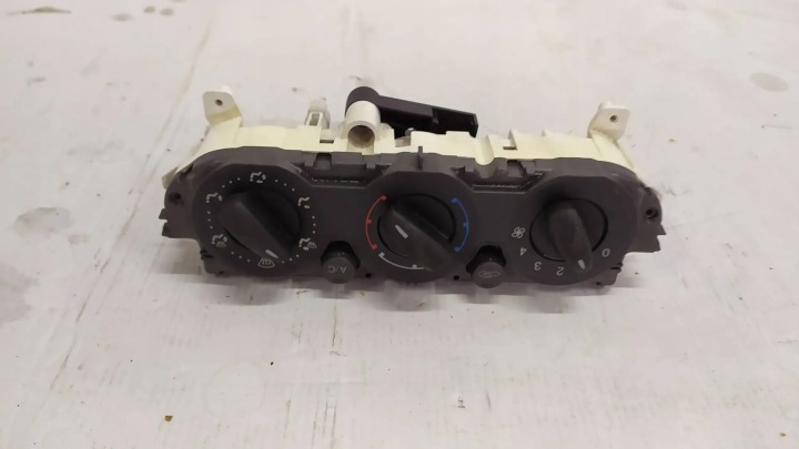 фото №9, Панель повітропровід кондиціонера 6g91-19980-bf ford mondeo mk4