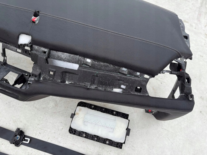 фото №6, Bmw x5 g05 x6 g06 x7 g07 f95 f96 lci торпедо консоль капот подушка ремни pas !