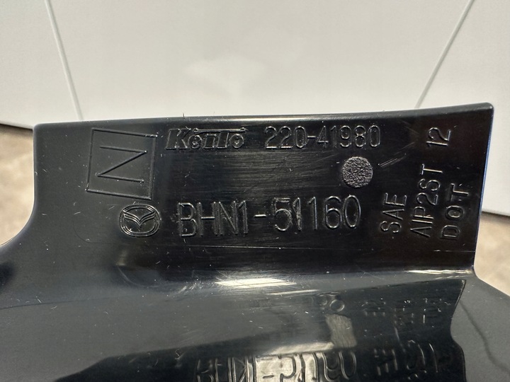 фото №8, Mazda 3 лампа задня w крило ліва bhn1-51160 + права bhn1-51150