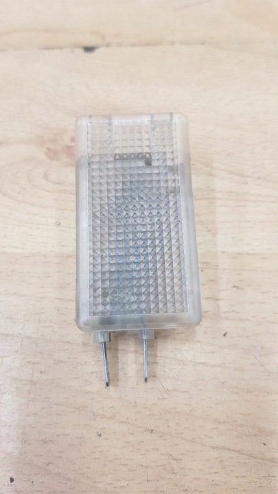 фото №1, Лампа освітлення інтер'єру audi a4 b5