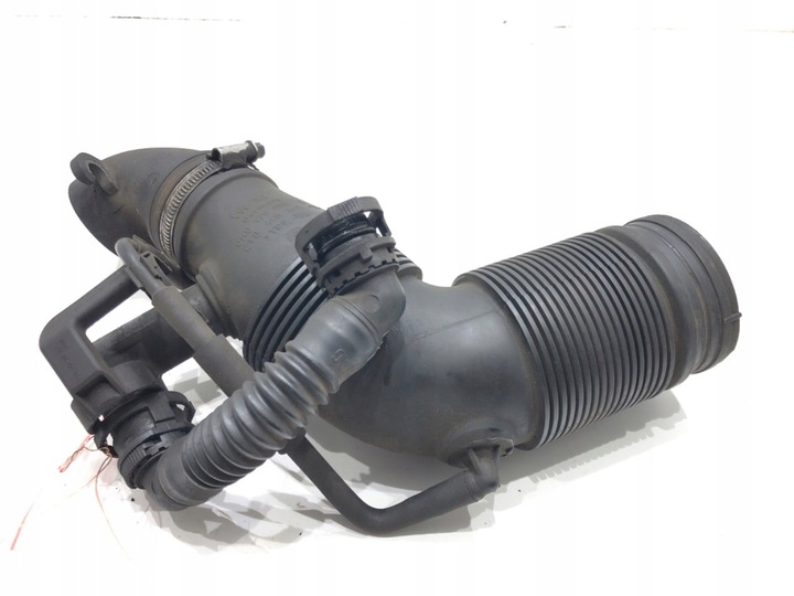 фото №1, Труба повітря skoda roomster 6r0129654c 1.2 75km 06-15 шланг шланг