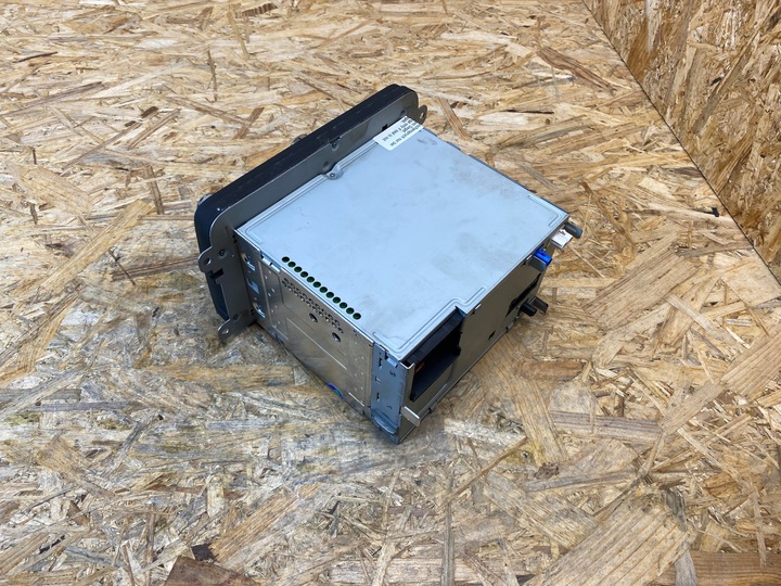 фото №8, Радіо навігація gps навігація екран дисплей vw passat b7 golf vi 3c8035279s