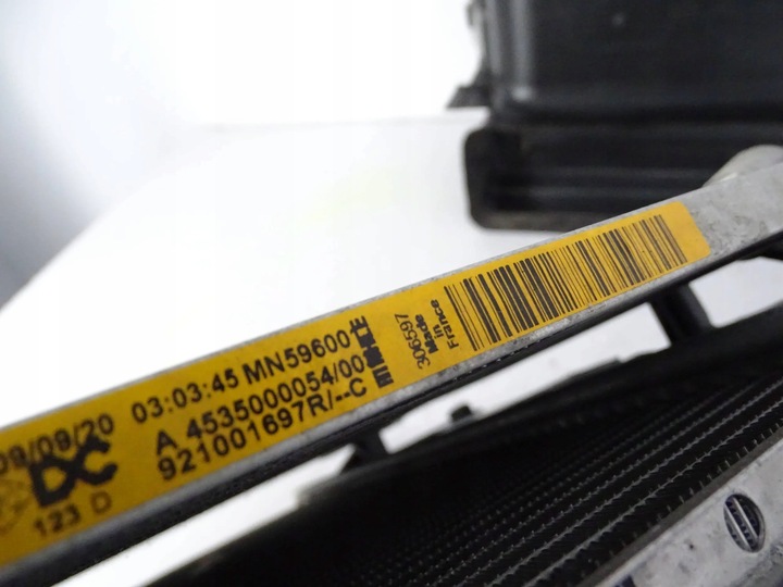 фото №6, Радиаторов воды + кондиционера smart 453 renault zoe a4533000003