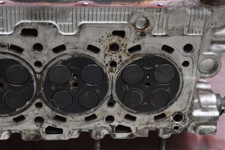 фото №10, Головка двигуна toyota avensis t27 2.2 d-cat 150 km 09-11