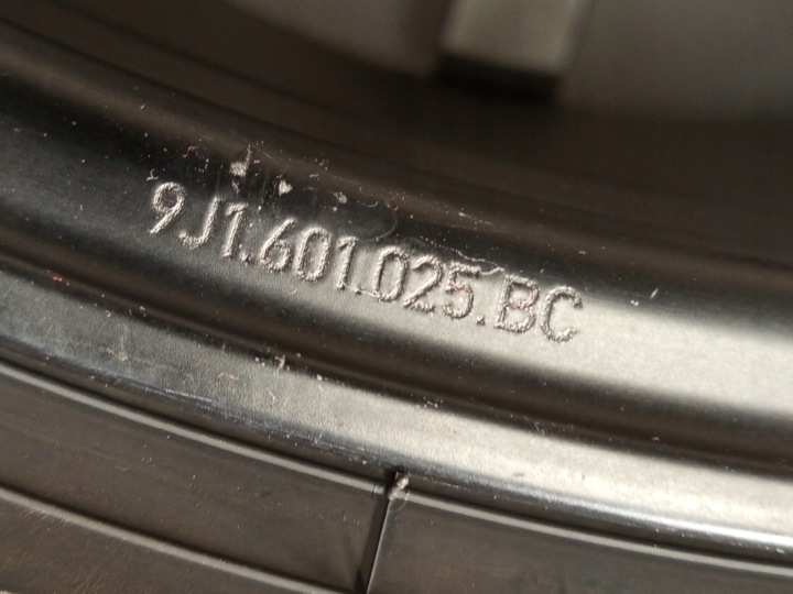 фото №12, Porsche oem номер 9j1601025bc taycan алюмінієвий диск 9,5j x 21 et 60