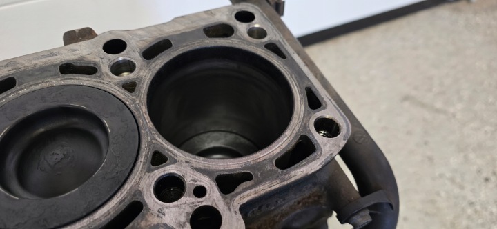 фото №5, Комплектний blok низ двигуна vw skoda seat audi 2.0 tdi 140km cff 03l021ca