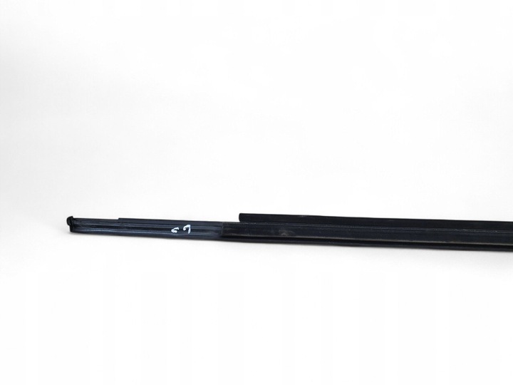 фото №5, Audi q7 4m 2020 зад сторона правая планка / прокладка стёкла дверь задних