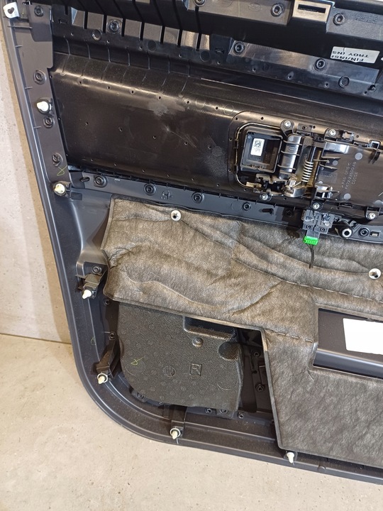 фото №9, Обивка дверь правые перед land rover discovery sport l550 nr. fk72-238a00