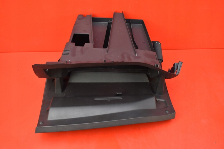 фото №10, Бардачок пассажира eu bm51a06044 ford focus mk3 10-18