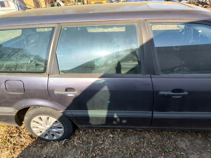 фото №9, Vw passat b4 1.9 td 75km 1995r 220tys km двери левые перед