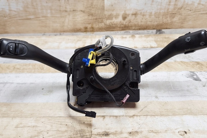 фото №6, Dźwignia/przełącznik поворотов дворник audi a6 4b2, c5