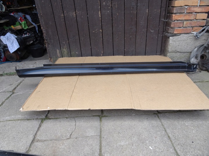 фото №1, Mercedes b w245 планка накладка порогова права