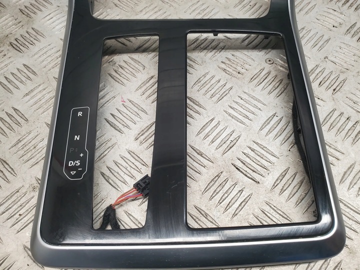 фото №7, Audi q8 4m8863324d mieszki
