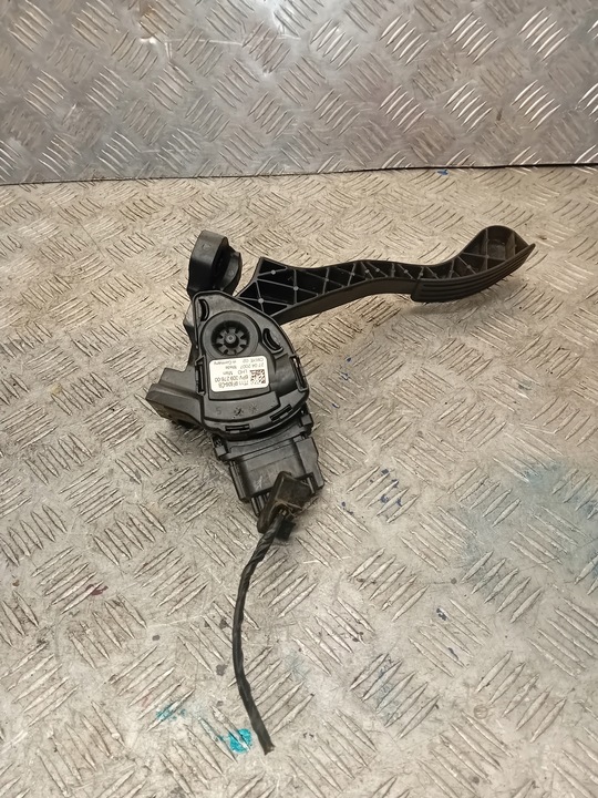 фото №1, Connect i mk1 1.8tcdi педаль газу 7t11-9f836cb