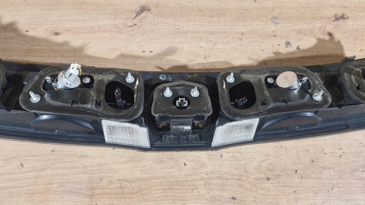 фото №9, Накладка кришки зад honda civic viii 8 ufo hb 5d