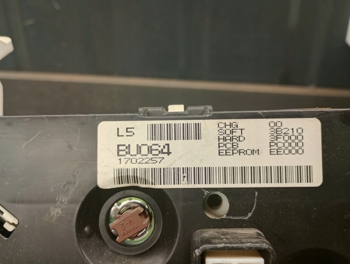 фото №9, Bu064 спідометр  манометр nissan almera tino 2.2d 00-03