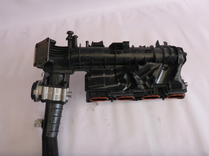фото №12, Колектор впускний  mercedes cla w117 1.6 cgi