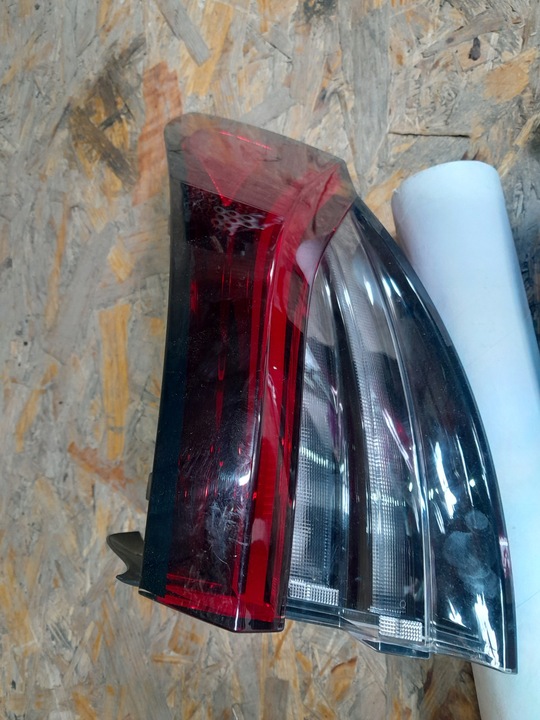 фото №5, Maserati levante trofeo рестайлінг лампи зад kpl dark європа