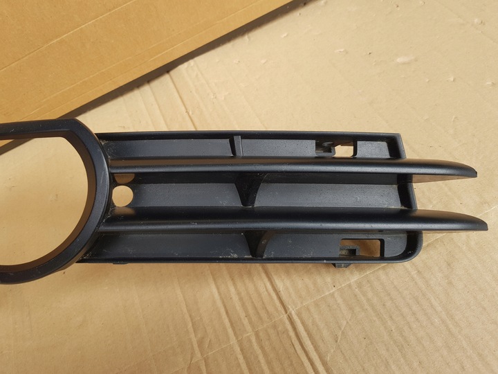 фото №8, Решётка правая бампера перед audi a3 8p / 8p4807682b / pod большой решётка радиатора / красивая