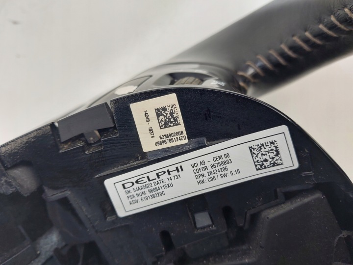 фото №13, Руль кожаный многофункциональный 98084115xu peugeot 308 ii t9