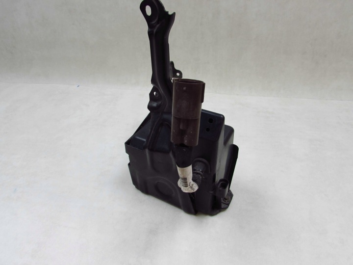 фото №5, Volvo s40 v50 v60 електропривід 1.6 d2 коробка основа акумулятора start stop