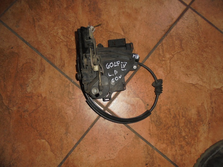 фото №5, Golf iv 1.6b hb замок дверь левый правые перед зад
