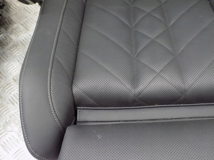 фото №5, Bmw g05 обивка сиденья диван обшивки туннель кожа