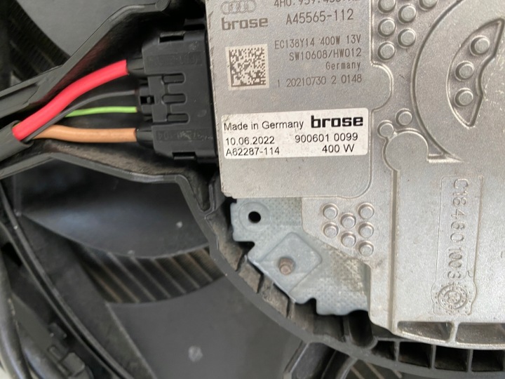 фото №9, Audi a6 4g a7 4g8 комплект радіатор 3.0 tfsi 8k0121251h 8k0145804e 4g0260401a