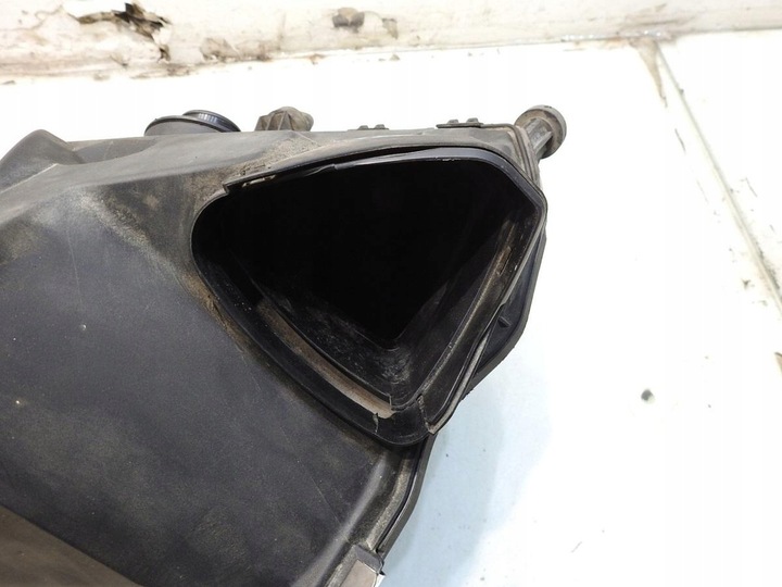 фото №8, Корпус фільтра повітря audi a6 c6 2.4 v6