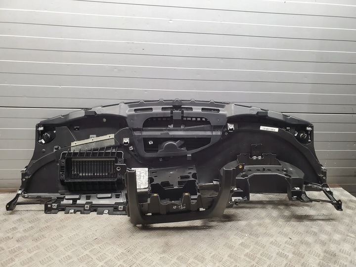 фото №9, Audi a8 s8 d4 4h 4h1857001b з спереди панели распределительные, консоль