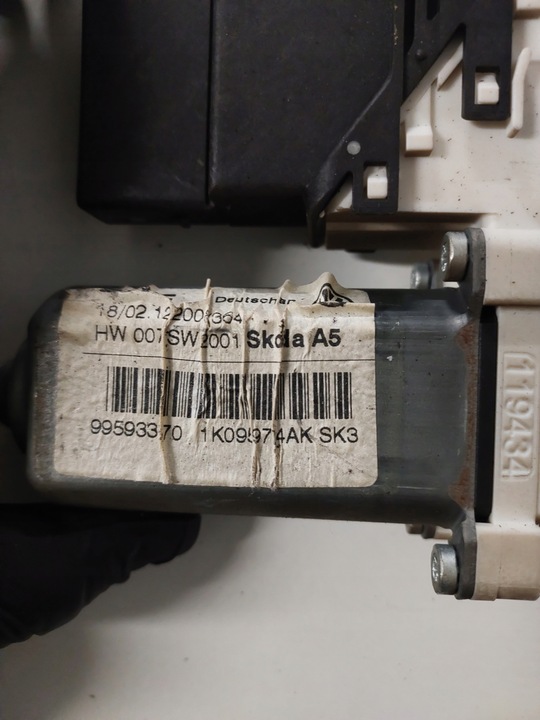 фото №5, Двигатель стёкла правые зад vw seat skoda audi 1k0959704ak