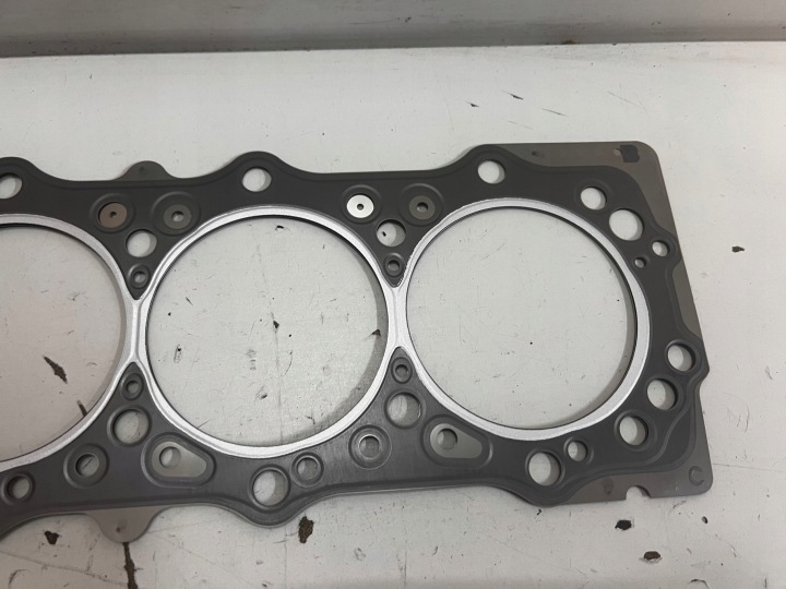 фото №5, Mitsubishi pajero iv уплотнитель головки новая oem 100b763